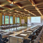 Wellness Hotel Stoos - Grosser Mythen rechts (links)